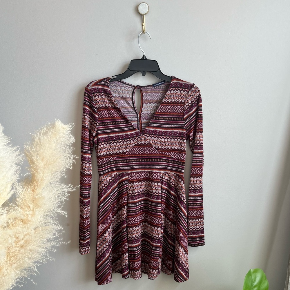 (3 for $25) 
Multi color mini dress - size small // cute designs ✨💕 long sleeve